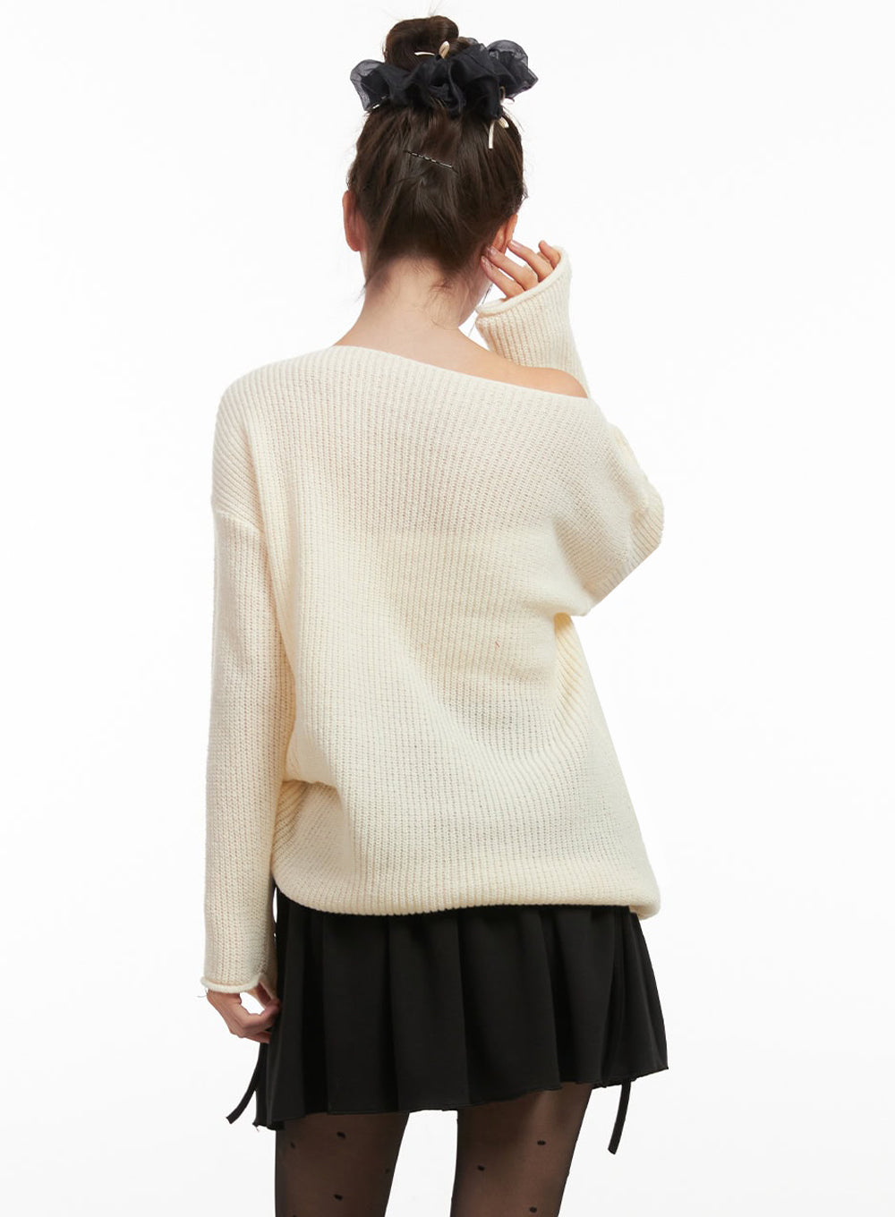 loose-fit-one-shoulder-sweater-if505