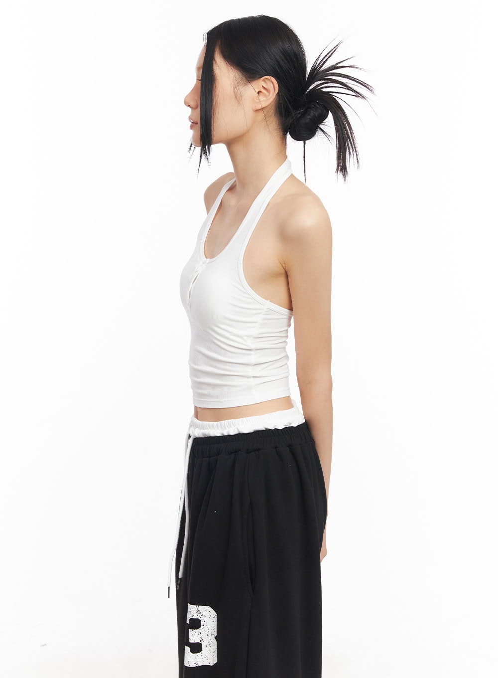 halter-buttoned-crop-tank-top-cy52