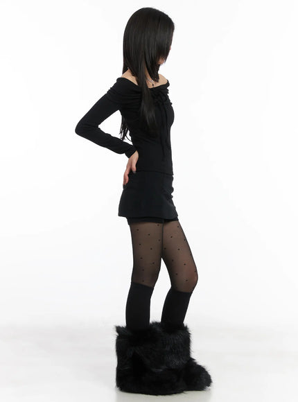 Elegant Off-Shoulder Long Sleeve Top CD508