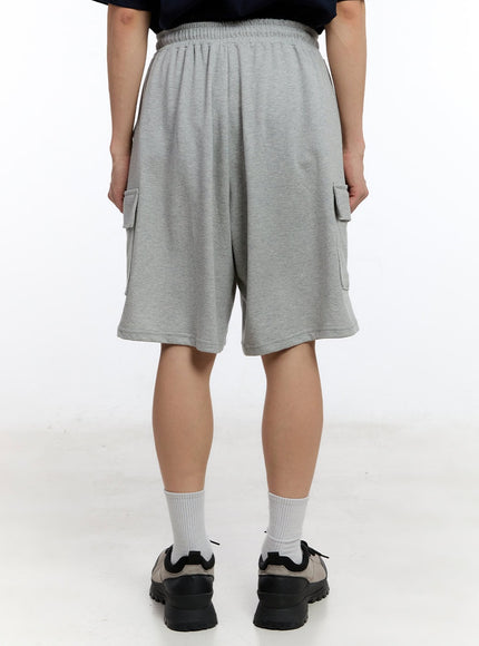men-s-cargo-comfort-wide-leg-sweatshorts-iy529