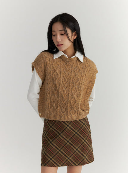 recycled-polyester-cable-knit-sweater-vest-cd314