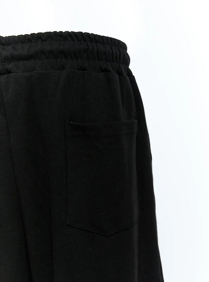mens-pleated-sweat-shorts-ig512
