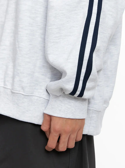 Men's Graphic V-Neck Sweatshirt IO516