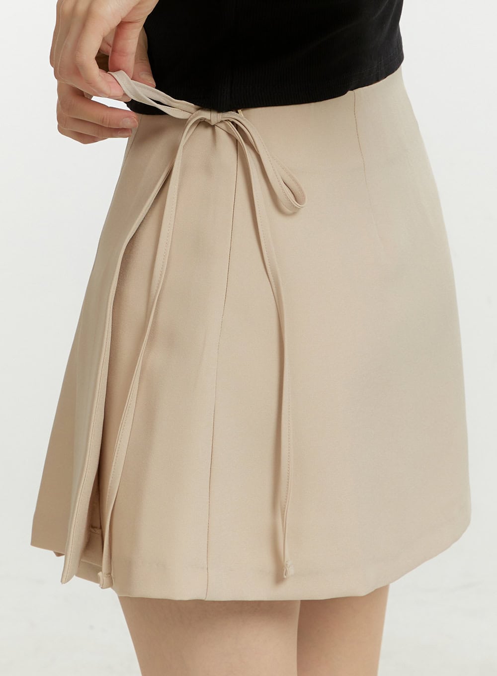 pleated-solid-mini-skirt-ou428