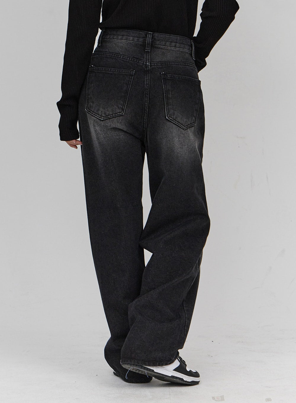 Light Washing Wide Leg Black Jeans CN23