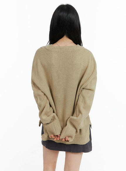 cozy-v-neck-wool-sweater-om408