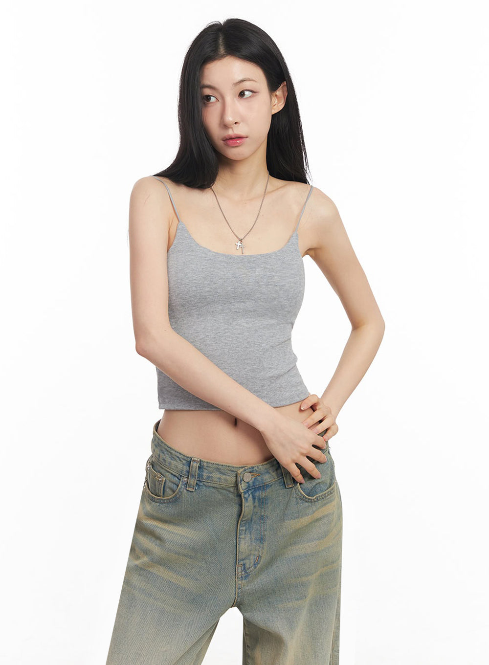 essential-stretchy-crop-cami-top-iy529