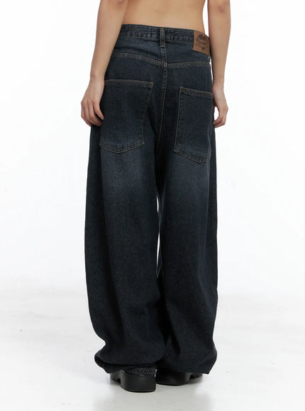 Rivet Detail Washed Wide-Leg Jeans CS505