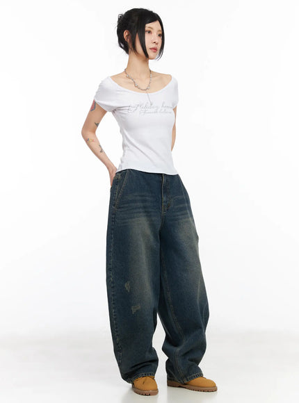 Deep U-Neck Graphic Tee CM516