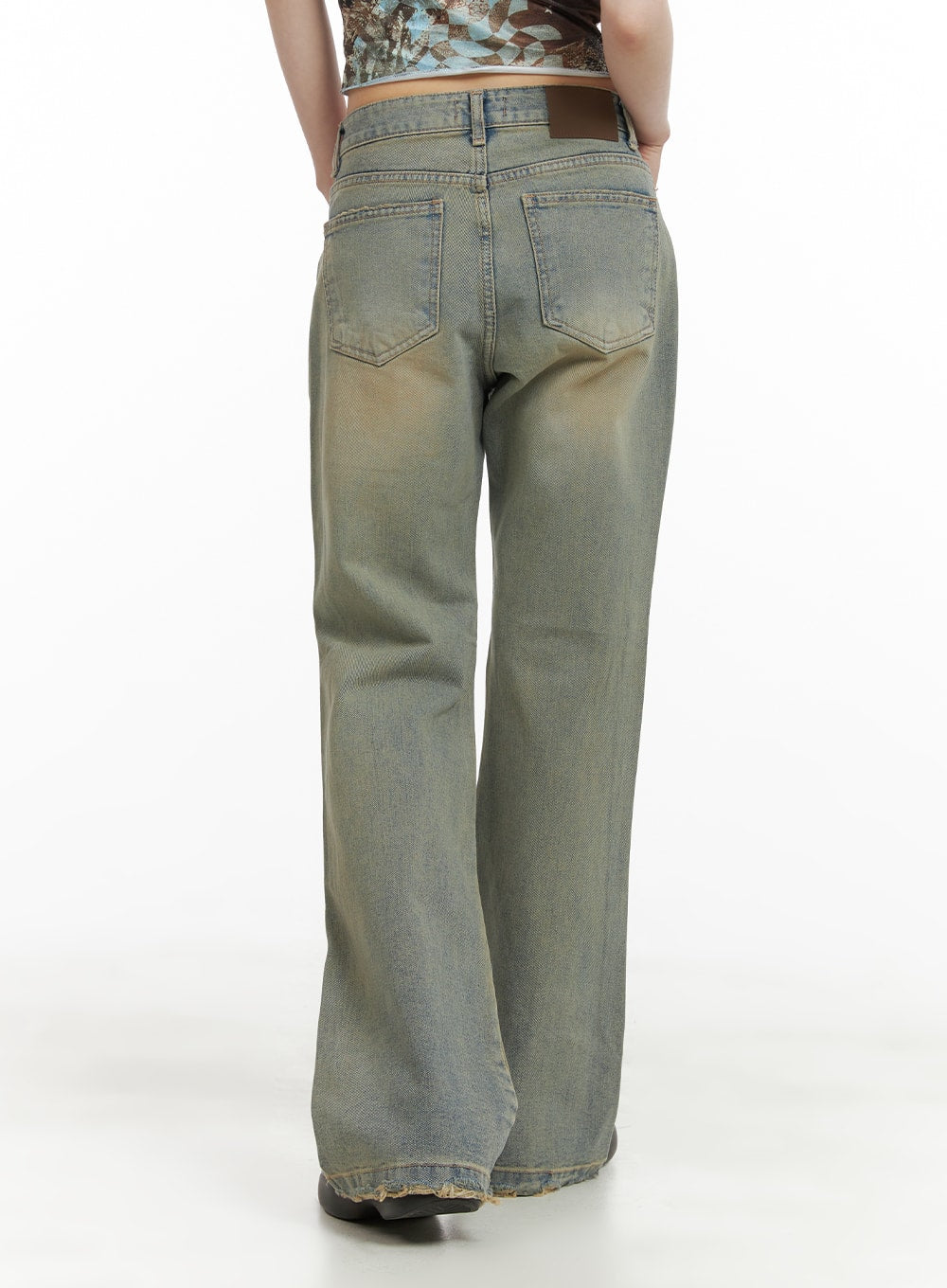 distressed-hem-rhinestone-bootcut-jeans-ca412