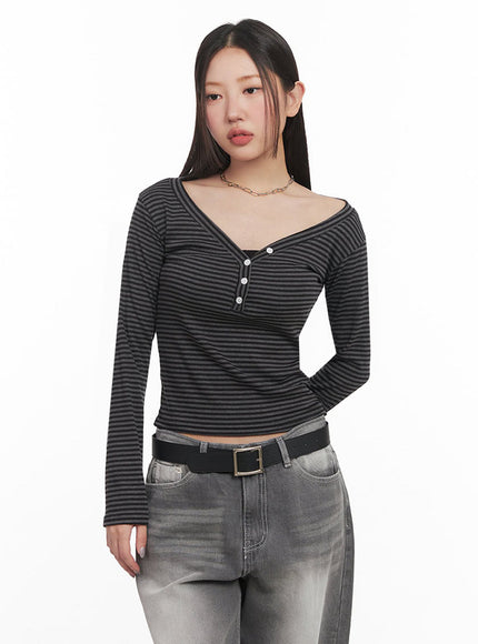 stripe-buttoned-long-sleeve-top-im524