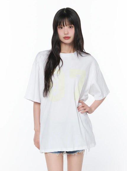 oversized-graphic-print-t-shirt-ca530 / White