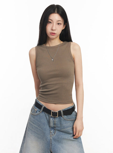 sleek-sleeveless-crop-top-iy529