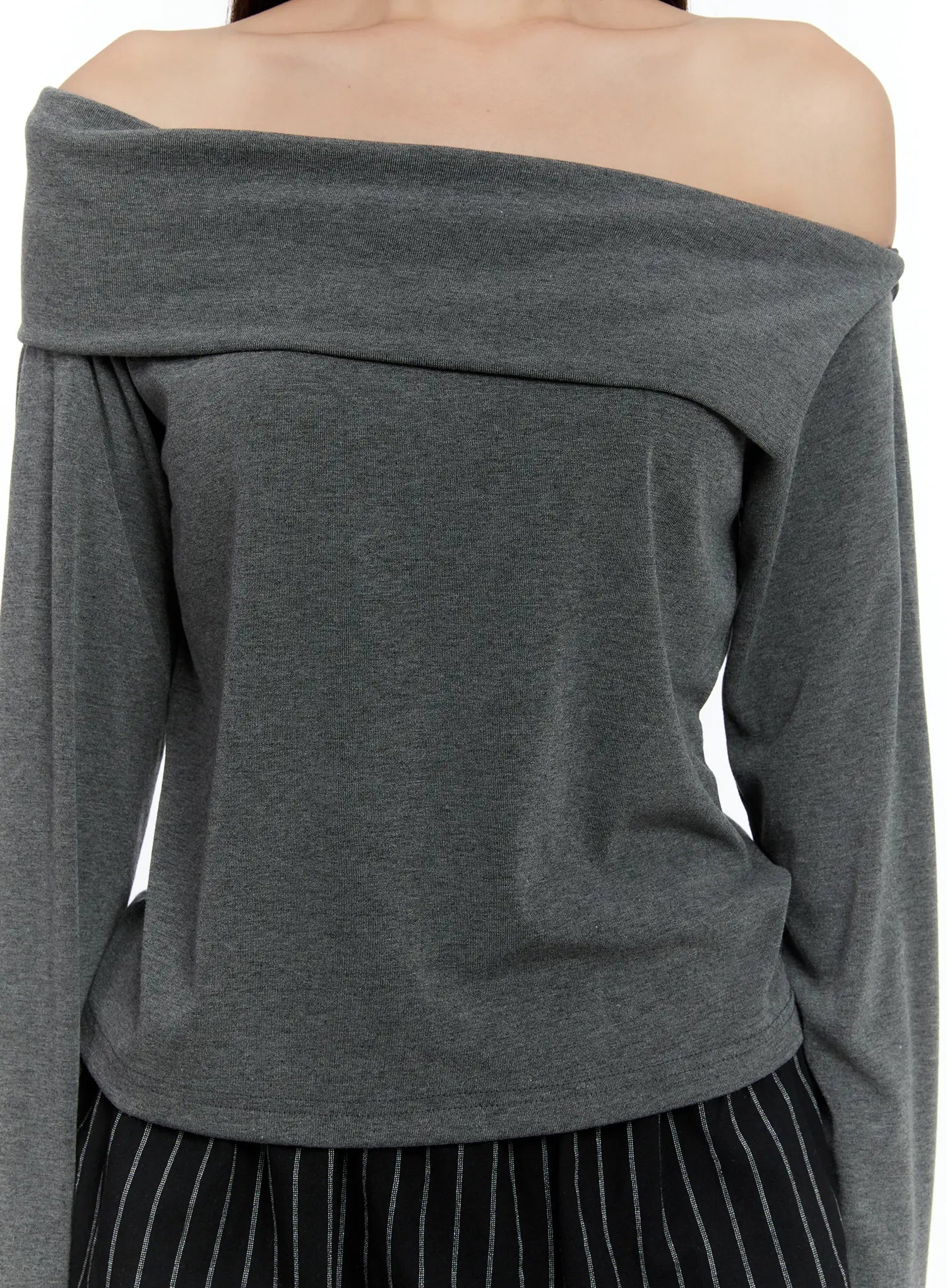 off-shoulder-long-sleeve-cs517