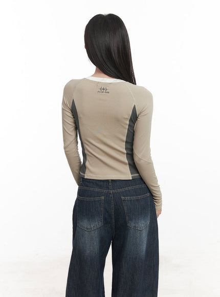 stitched-half-zip-long-sleeve-crop-top-ca521