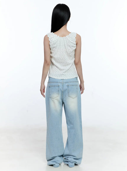 ruffle-v-neck-sleeveless-top-cg512
