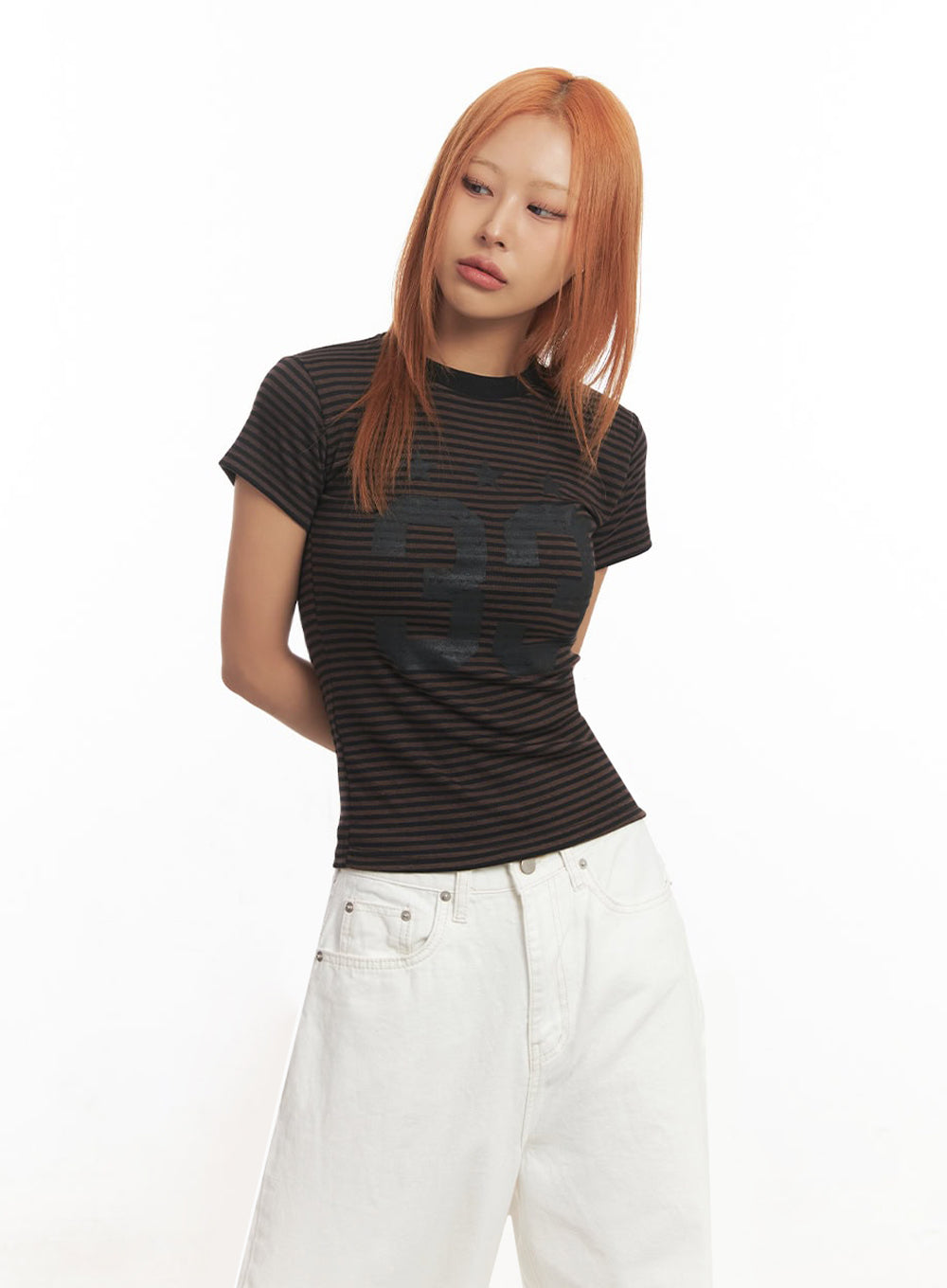 striped-slim-fit-graphic-top-ia515