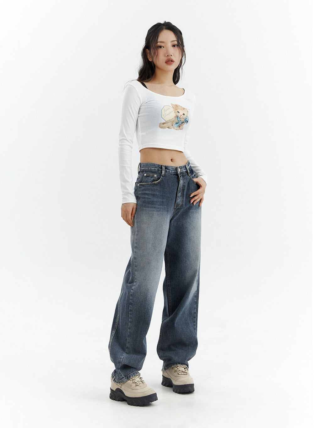 washed-button-straight-leg-jeans-cj425