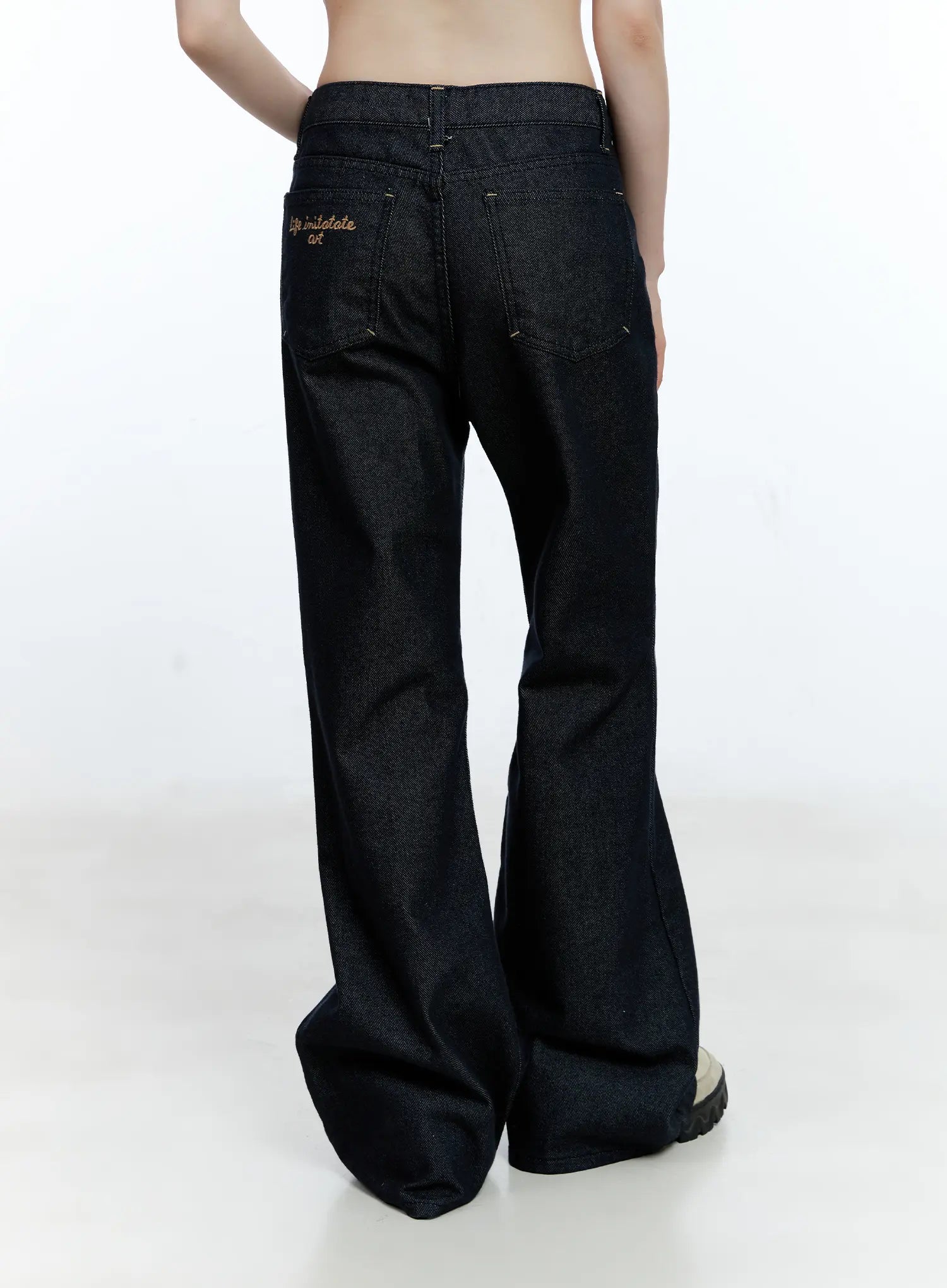 minjoo-no-fade-flared-jeans-cg511