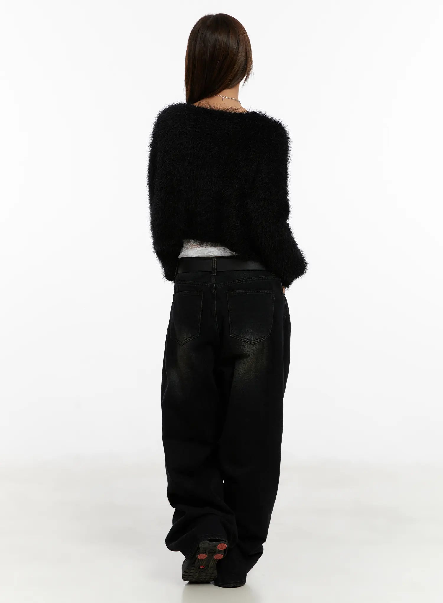 fuzzy-cropped-cardigan-cd512