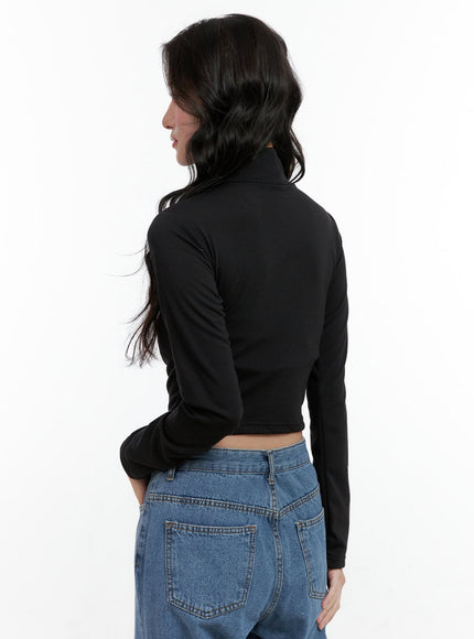 long-sleeve-turtleneck-crop-top-on404