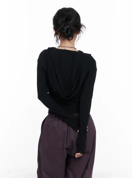 slim-fit-hooded-turtleneck-top-cn514