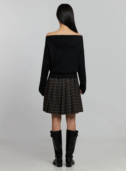 boat-neck-long-sleeve-top-ij502