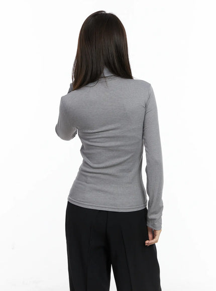 slim-fit-ribbed-turtleneck-long-sleeve-top-cn518