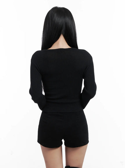 ribbed-v-neck-slim-long-sleeve-top-cn528