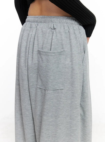 pin-tuck-balloon-fit-sweatpants-cj523