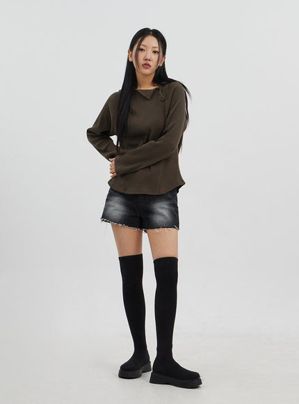 Side Button Detail Knit Hoodie CJ318