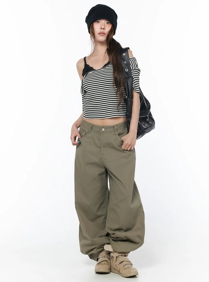 lace-trim-v-neck-camisole-cy529
