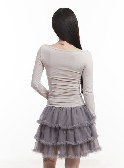 Graphic Long-Sleeve V-Neck Top CM528