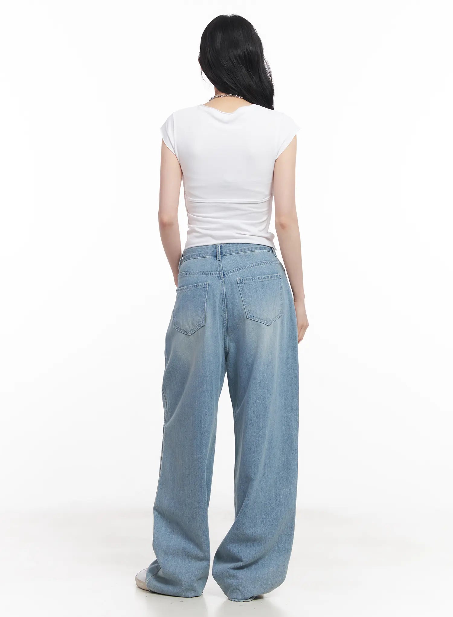 v-neck-cropped-tee-cu511
