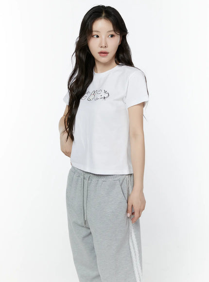 cute-bunny-graphic-tee-iy507