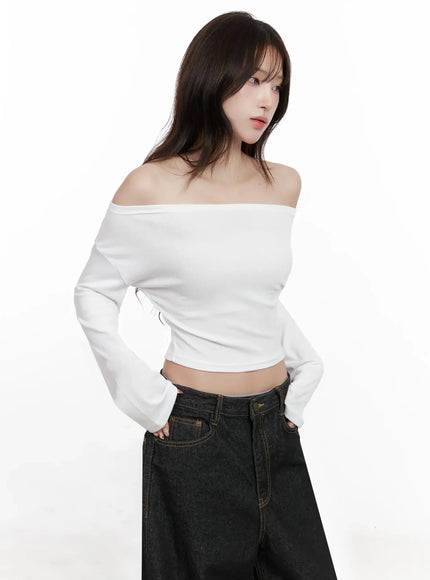 chic-off-shoulder-cropped-tee-in514
