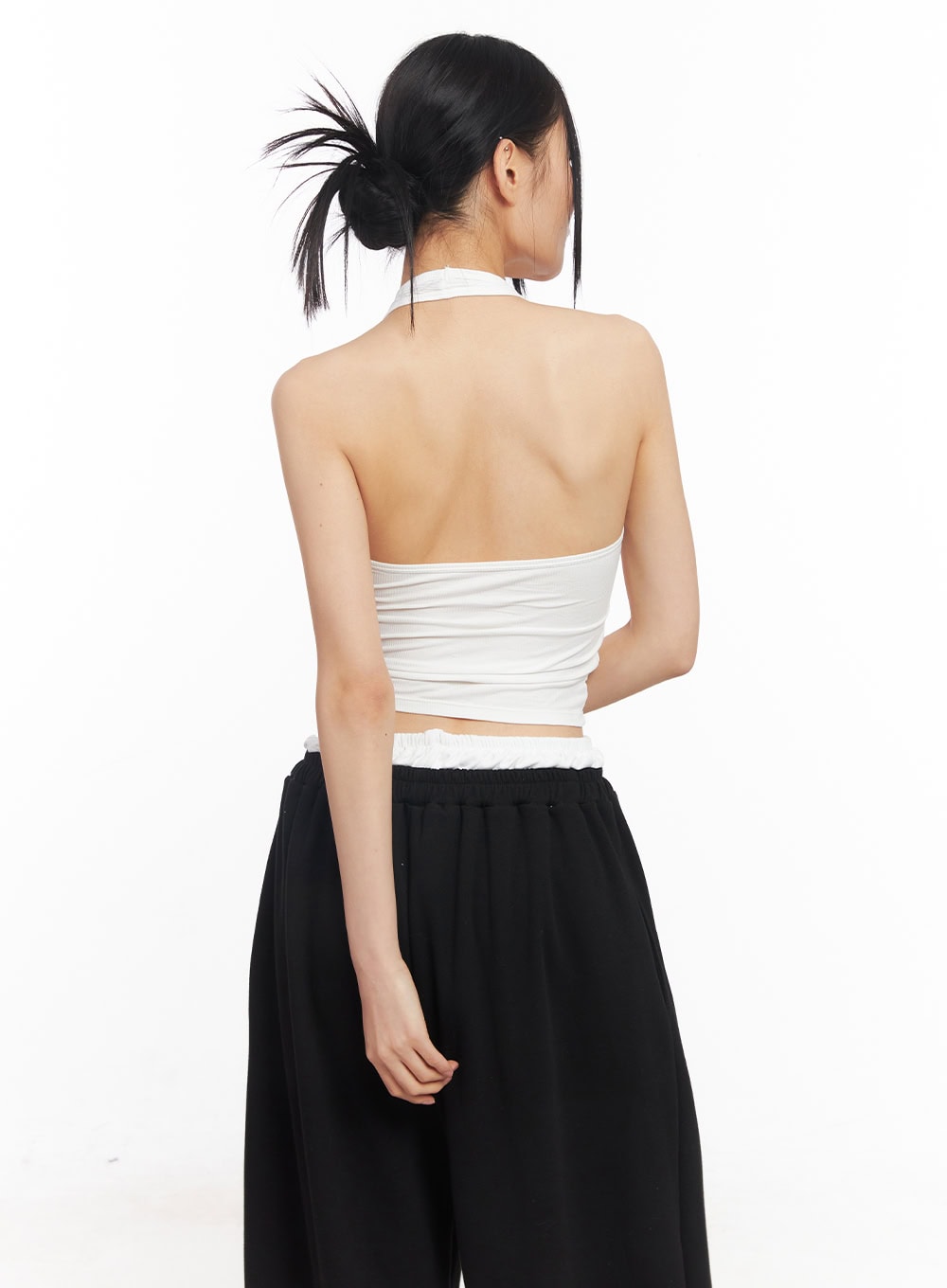 halter-buttoned-crop-tank-top-cy52