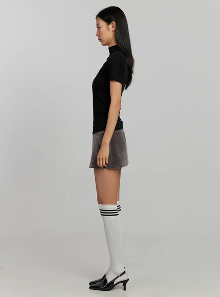 Velvet Low-Rise Mini Skirt IJ502