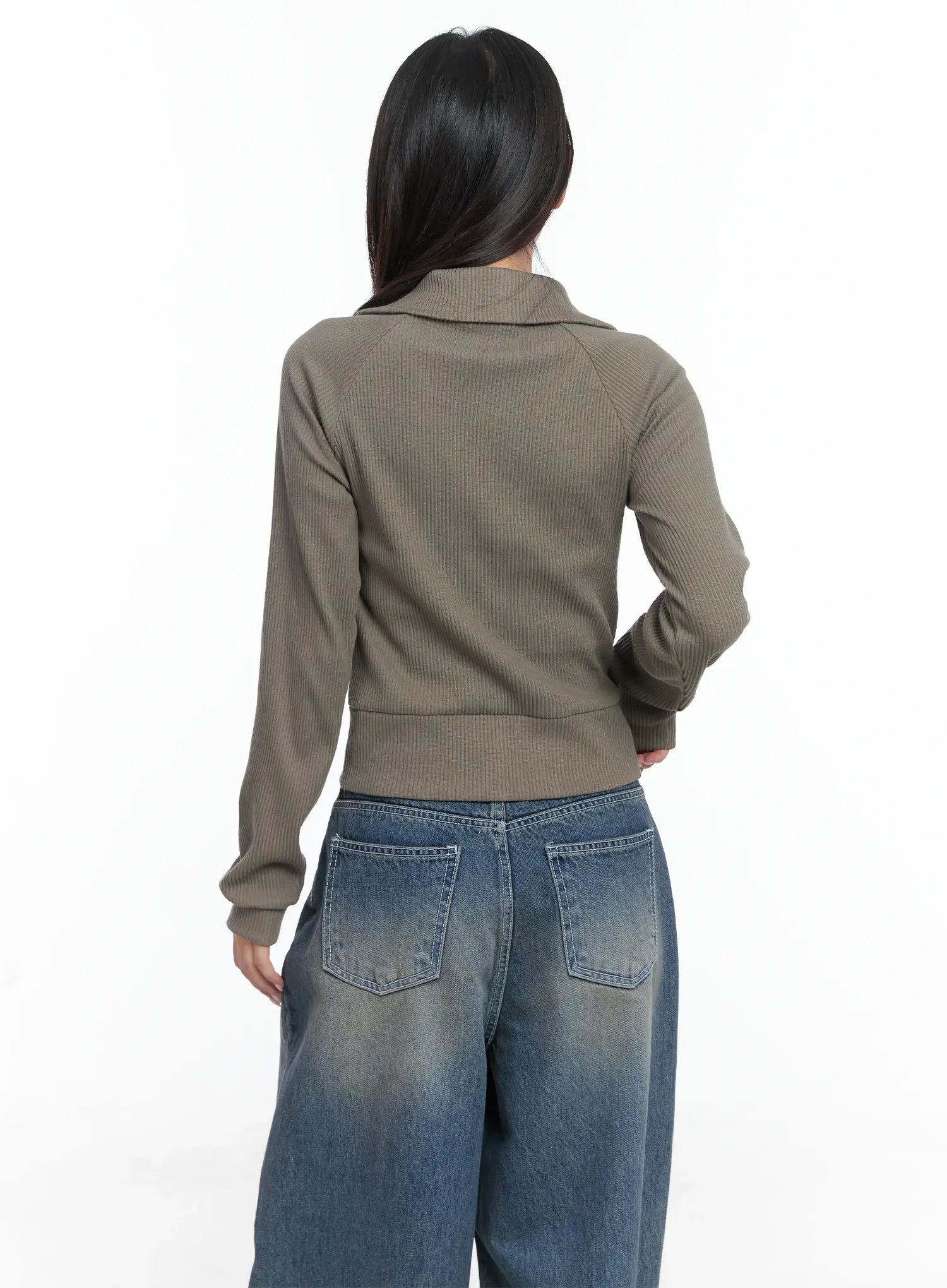 gothic-print-slim-fit-ribbed-zip-up-jacket-cs503