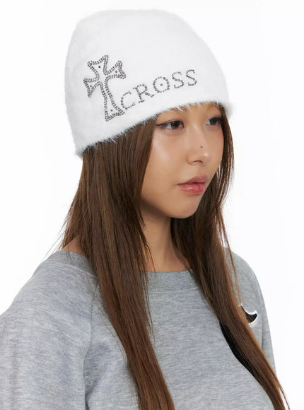 cozy-cross-beanie-in528