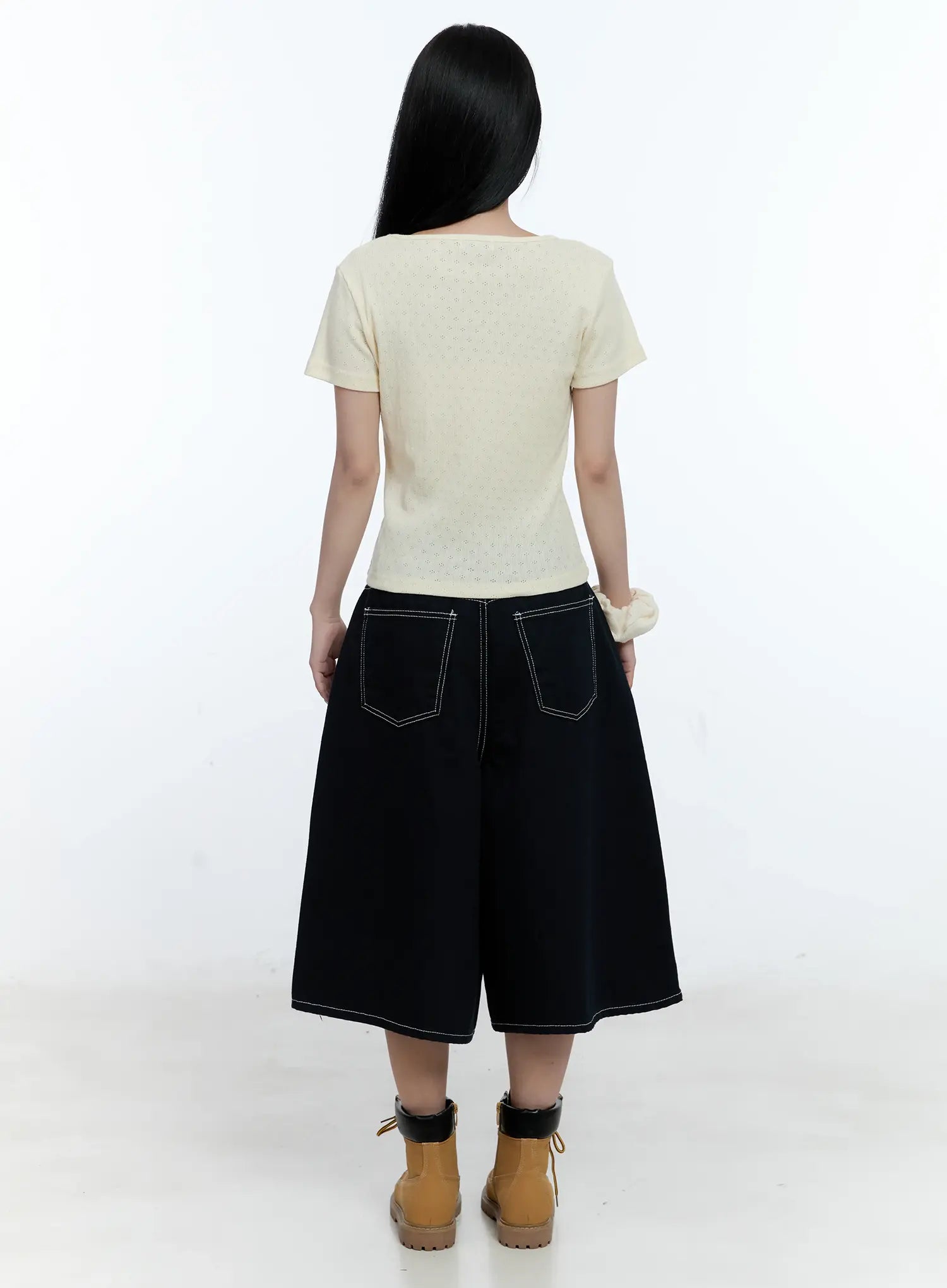 Classic Wide-Leg Bermuda Pants CG501