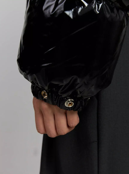 glossy-hooded-puffer-jacket-ij502