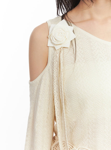 cut-out-maxi-sweater-with-belt-and-corsage-ca522