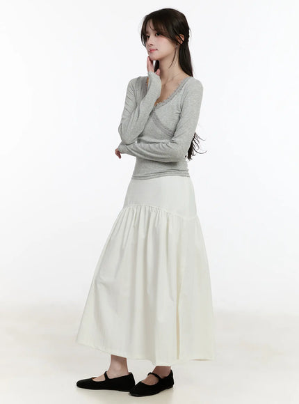 lace-trimmed-v-neck-long-sleeve-top-cm505