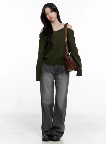 v-neck-off-shoulder-knit-sweater-co524