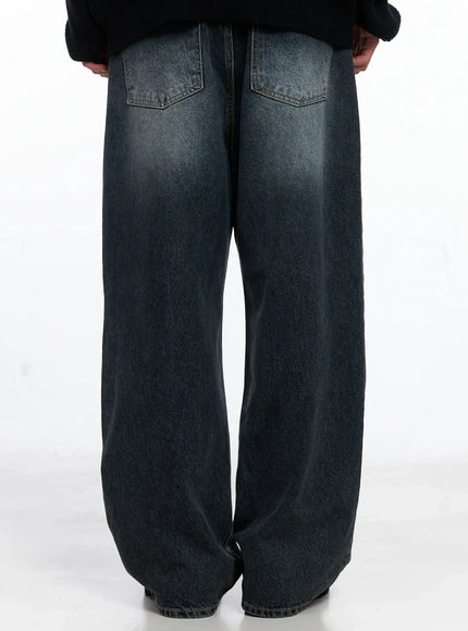 Men's Relaxed-Fit Washed Jeans IS509