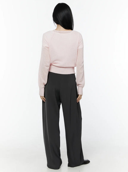 v-neck-boucle-crop-cardigan-iu503