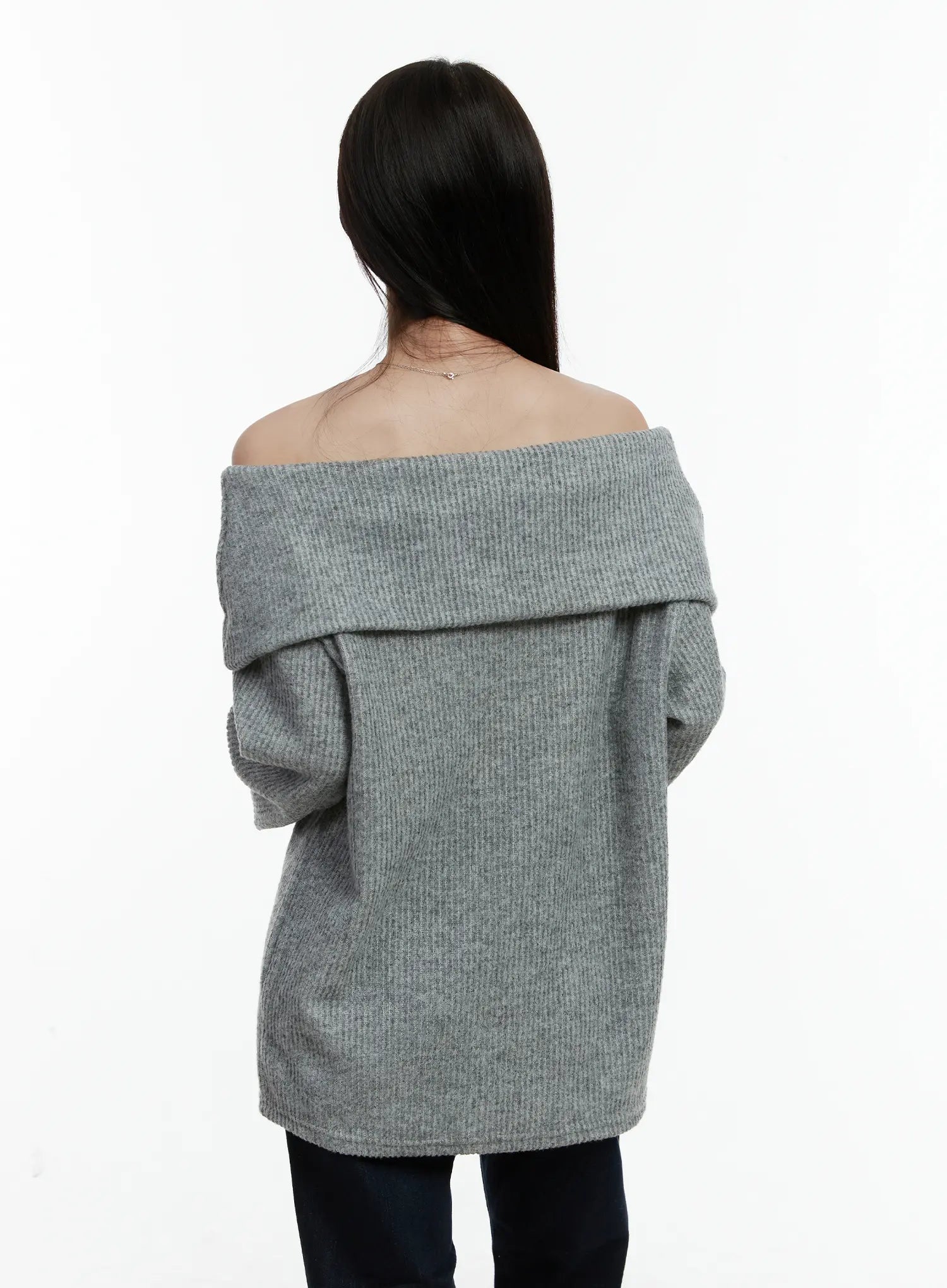 fleece-ribbed-off-shoulder-knit-top-cd523