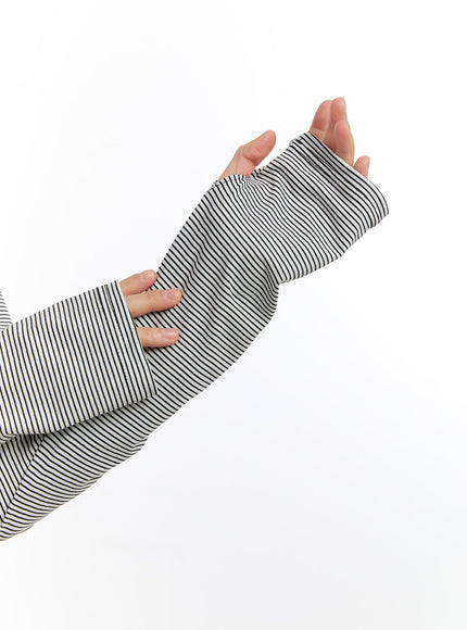 button-stripe-hoodie-top-ca508