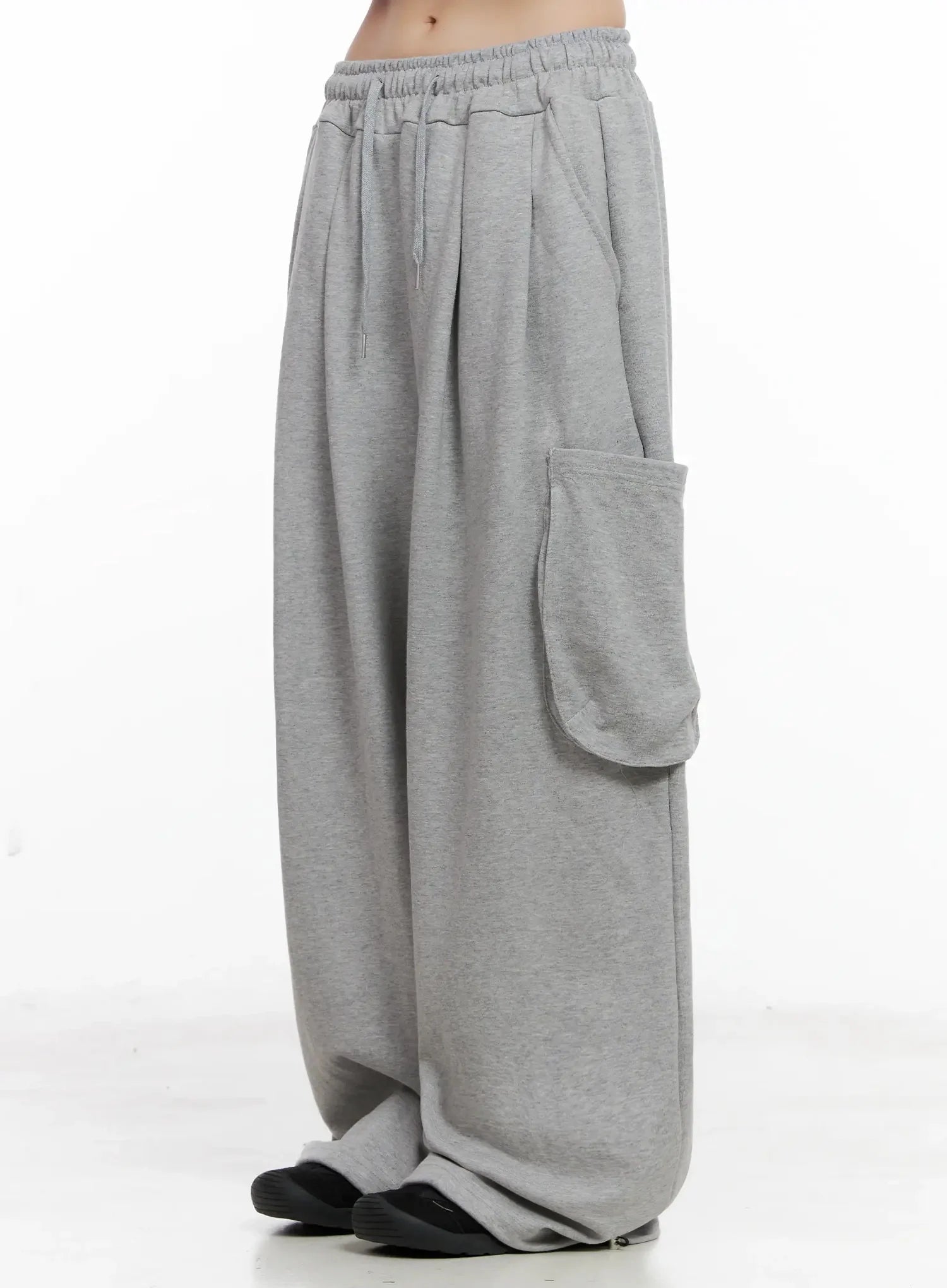 casual-wide-leg-cargo-sweatpants-il531